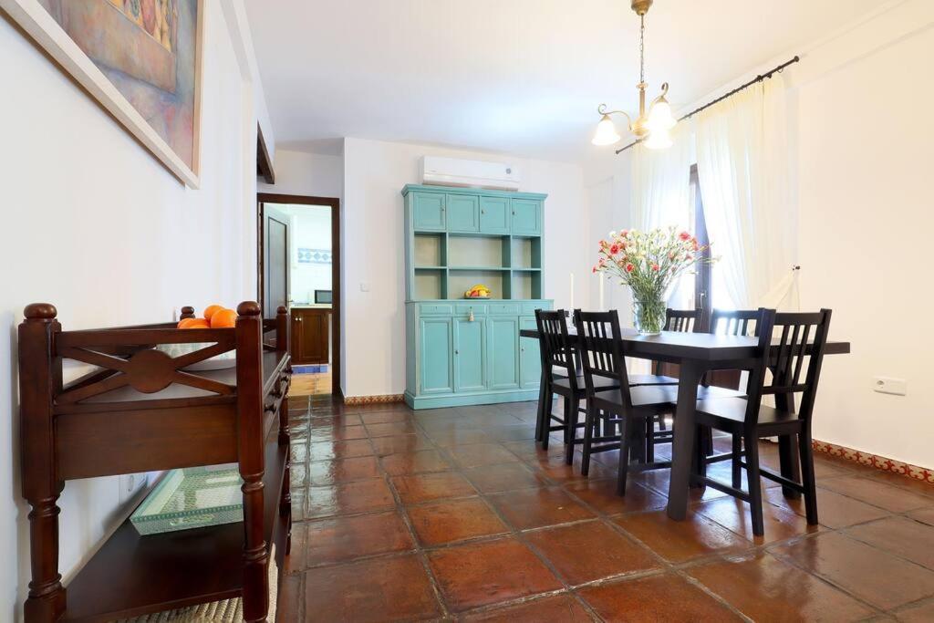 Casa Con Encanto En La Juderia De Holiday home *