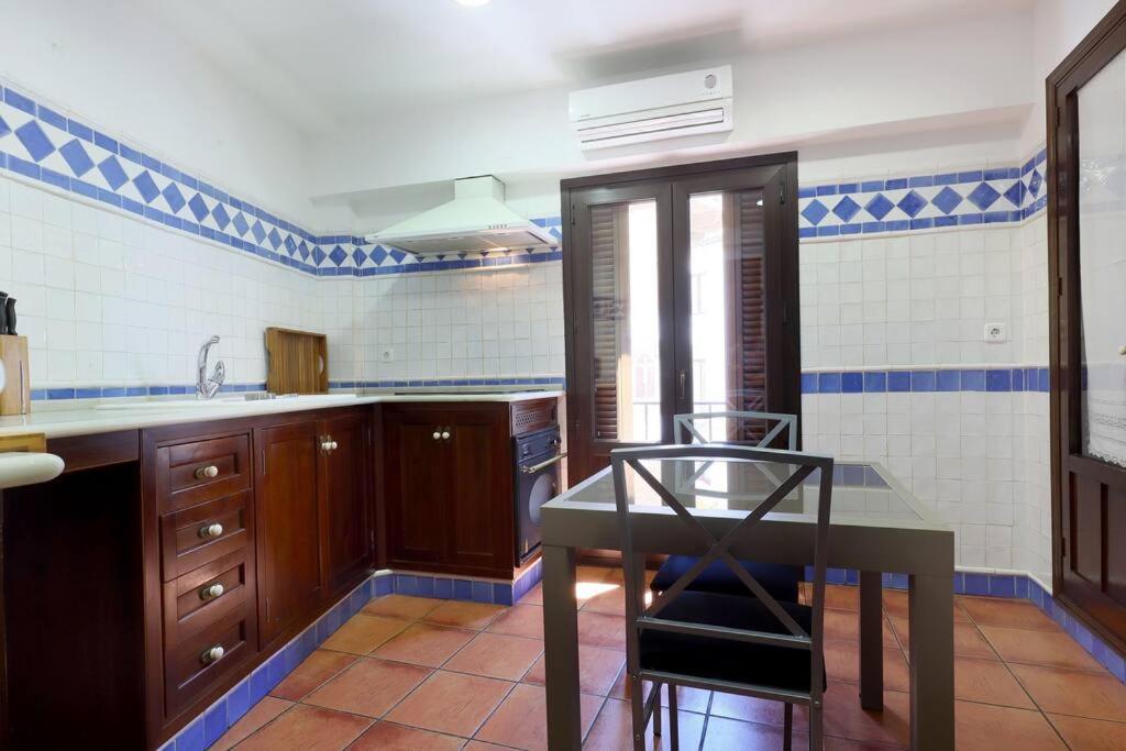Casa Con Encanto En La Juderia De Holiday home
